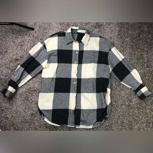Zara Women’s Black White Oversize Plaid Flannel Button Down Size Small